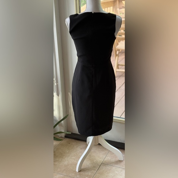Black Halo Black Dress-size 4 - sexy - Picture 2 of 3